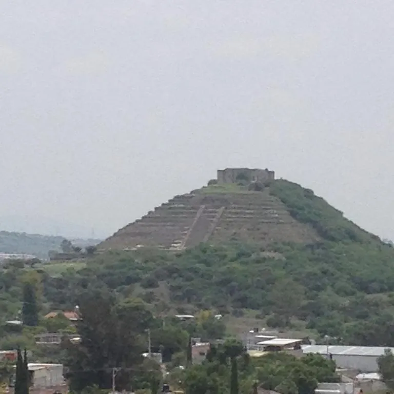 **  Corregidora Hotel Colibri Queretaro מקסיקו