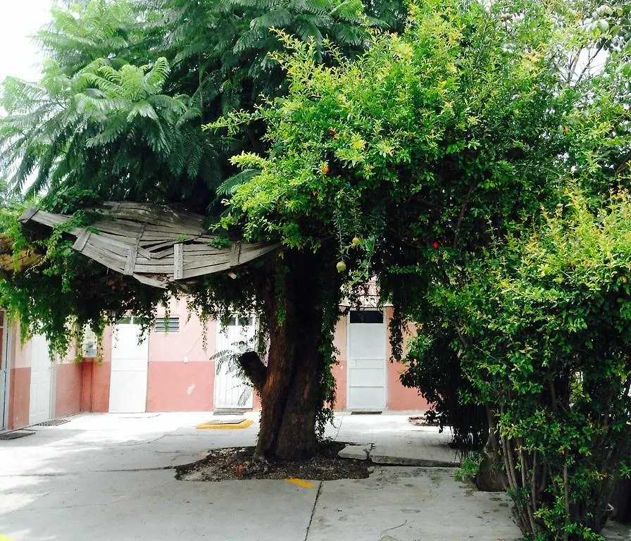 Corregidora Hotel Colibri Queretaro מקסיקו